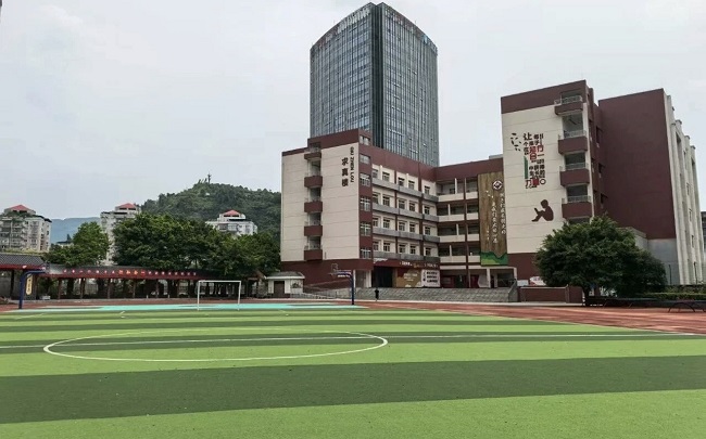 劳育赋能均衡成长：幼儿园劳动教育课堂的多维实施策略研究