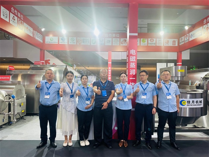 盛况启幕｜第68届全国制药机械博览会火热开展！佳月机械展位人气高涨，客商云集洽谈