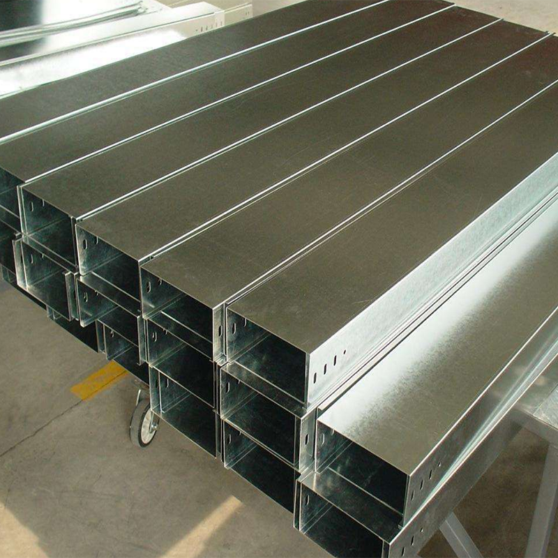 架厂家生产的电线电缆桥架的种类主要分为几大类,那就是槽式托盘式梯