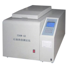 氧彈熱量計(jì)、熱量?jī)x使用時(shí)在氧彈充氧操作過(guò)程中，應(yīng)注意些什么？