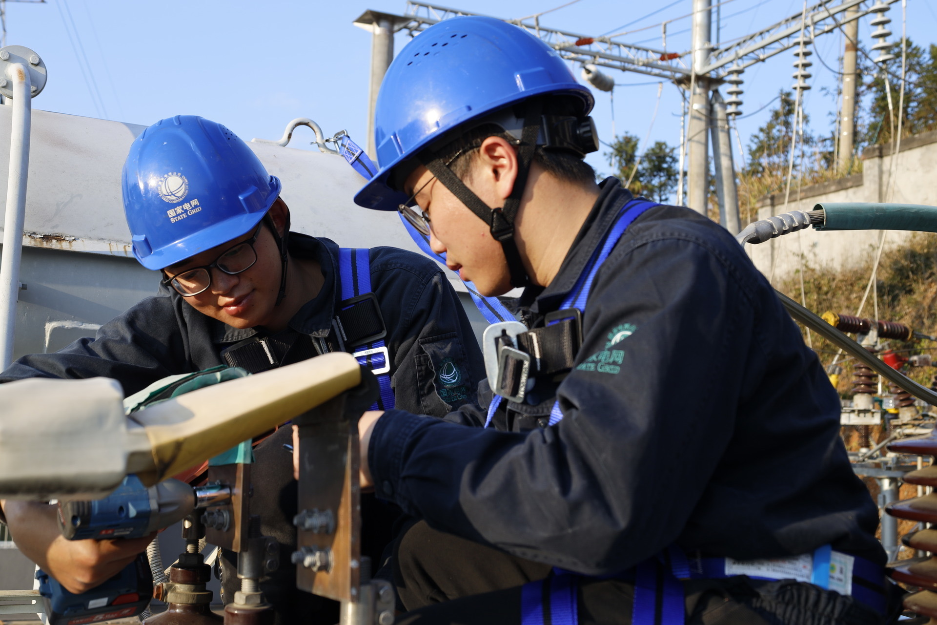 pp板施工安装条件