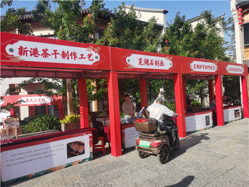 老许香菜第三代传承人许成华为市级非遗传承人