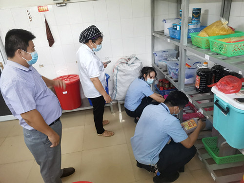 海南保亭县全覆盖完成秋季学校食品安全检查