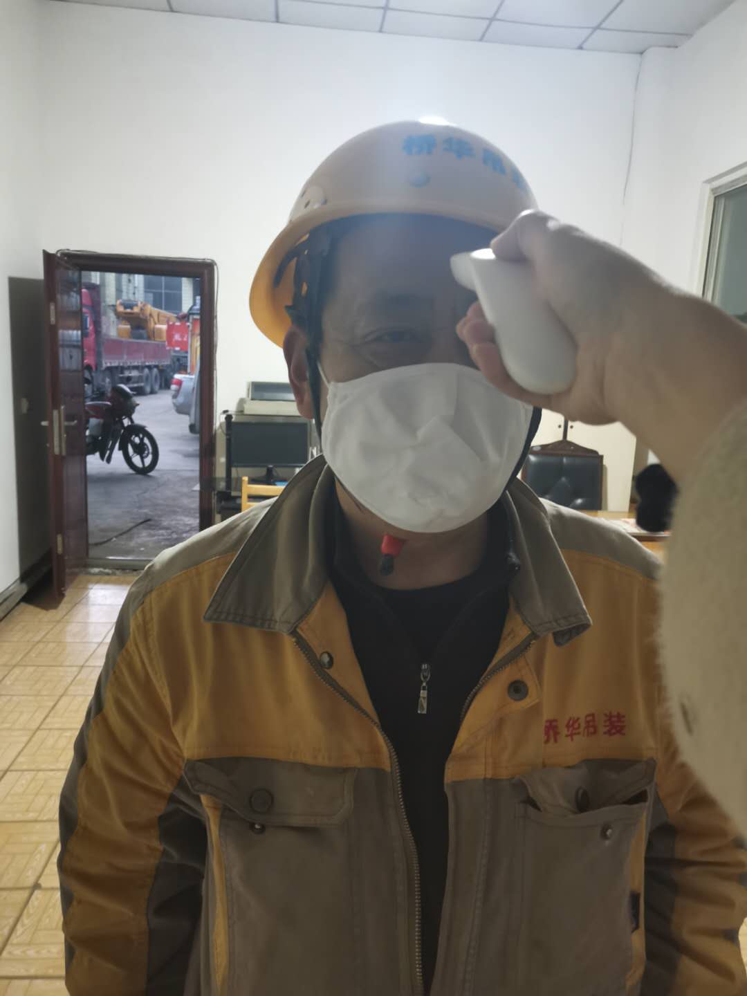 “复工战疫”