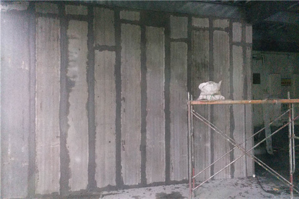 聚苯颗粒轻质复合隔墙板相比其它墙材的性能与优势