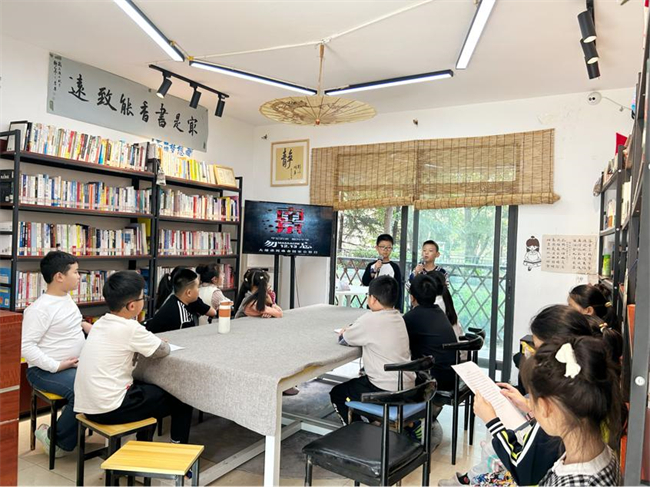 重庆市江北区图书馆举行“铭记抗战历史，弘扬民族精神”主题活动