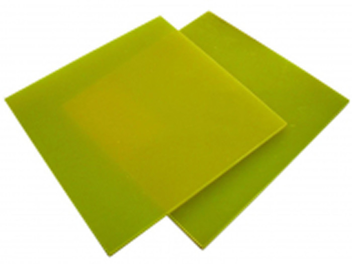 Insulating rubber sheet