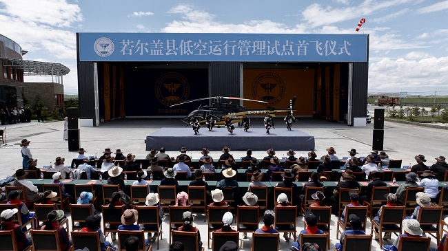 若尔盖低空游启航！云端视角重构草原体验