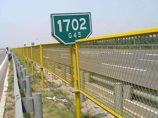 高速公路護欄網