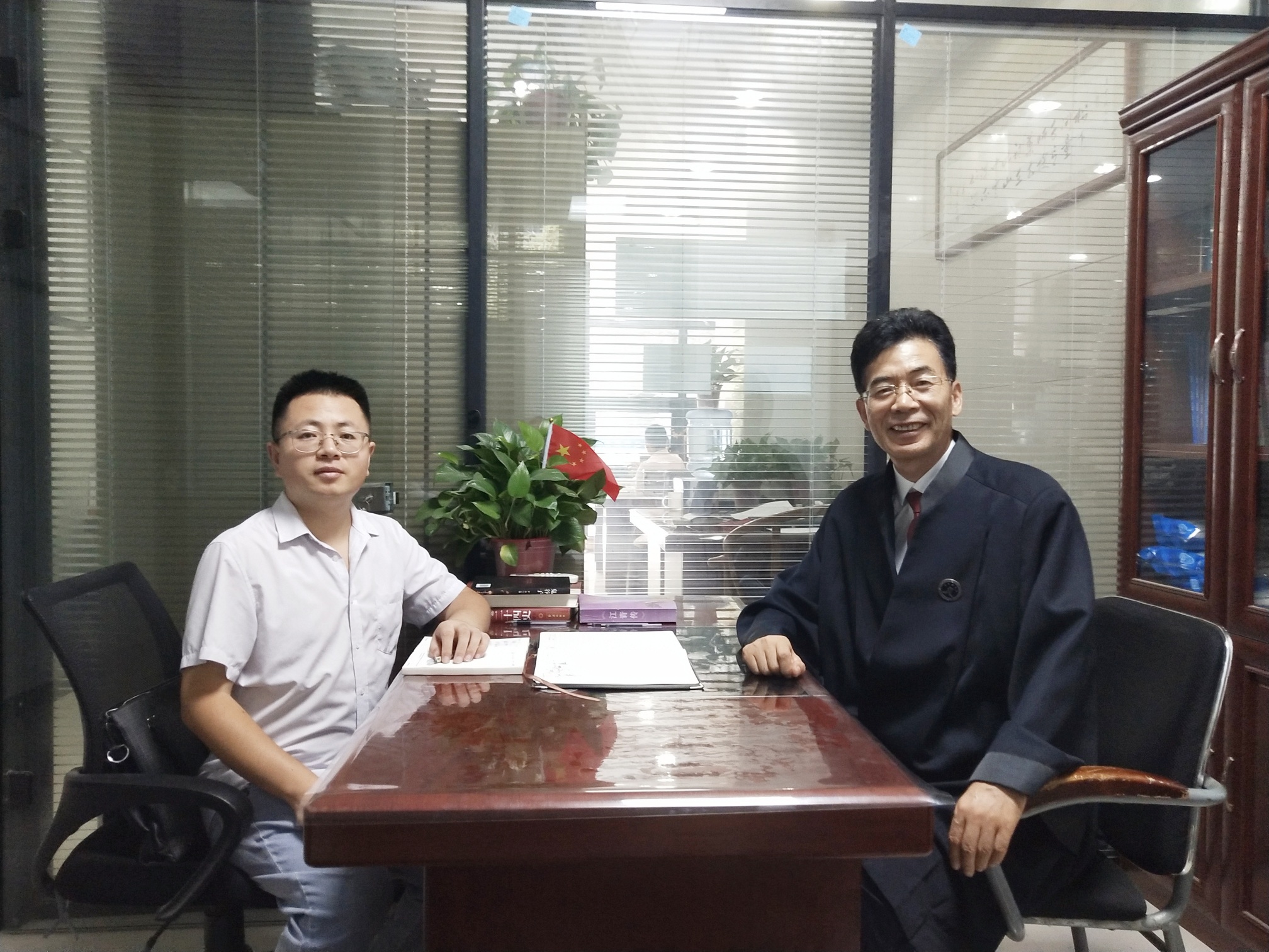 采访泉港商会副会长王实践律师
