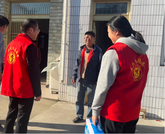 汽運(yùn)公司與新街鎮(zhèn)李蕩村開展文明實(shí)踐結(jié)對(duì)共建活動(dòng)
