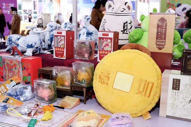 七省文创联盟惊艳亮相2025四川文创周 跨界互动焕发文化新活力