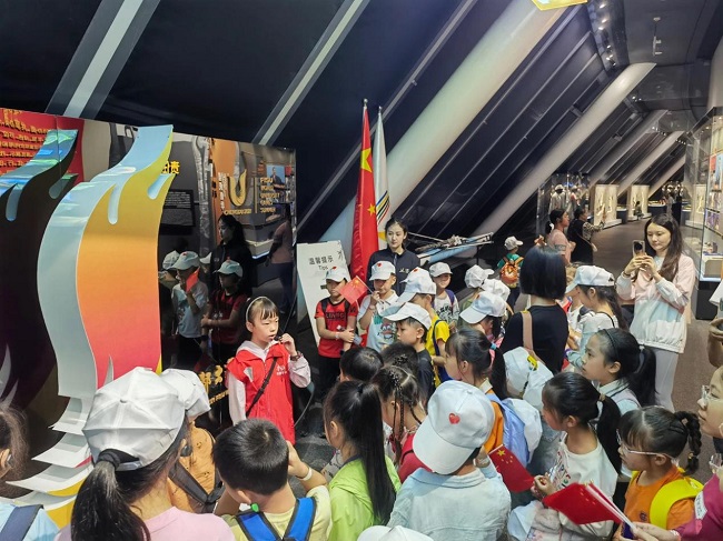 成都东安湖双节新场景、新玩法实力圈粉