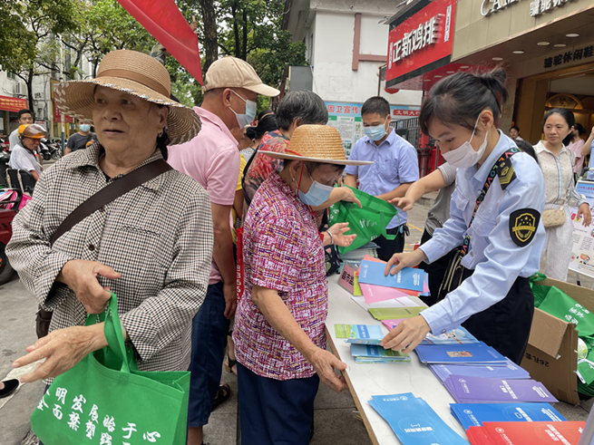 海南保亭县启动2021年食品安全宣传周工作