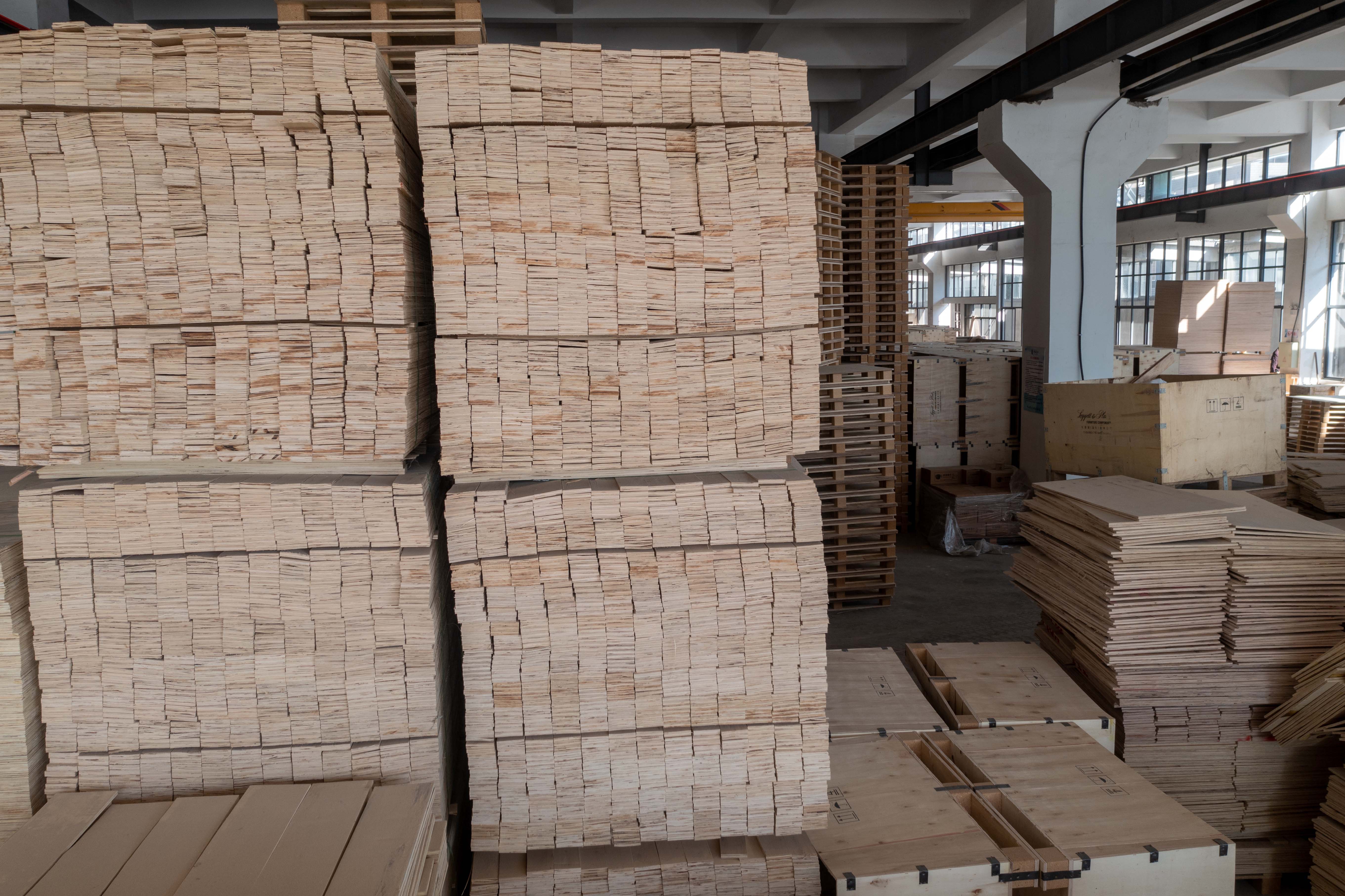 区加工区材料区光大彩票材料区厂房实景厂房实景公司环境公司环境木箱