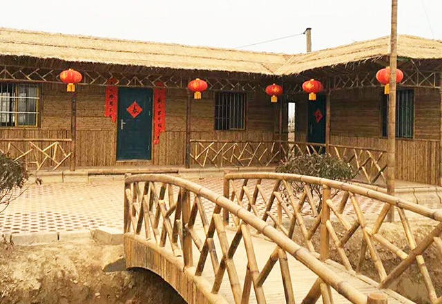 专业提供竹房子竹亭子竹长廊等各类竹木建筑装潢的企业