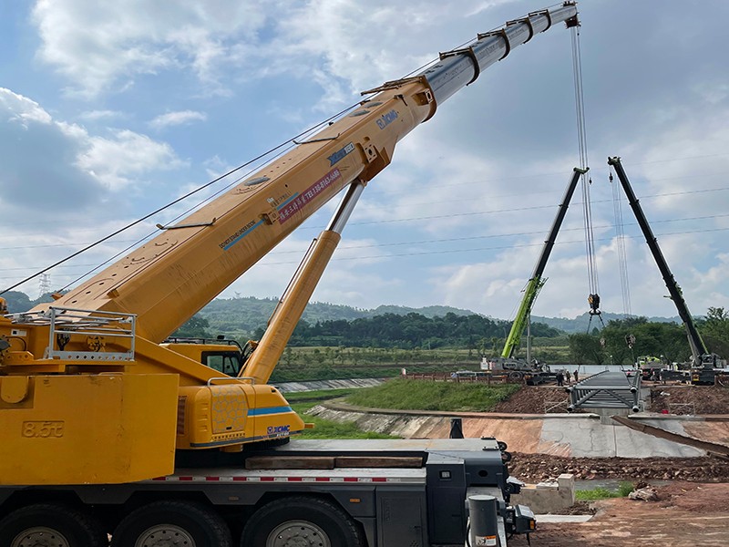 雅安荥经哪有汽车吊吊车费