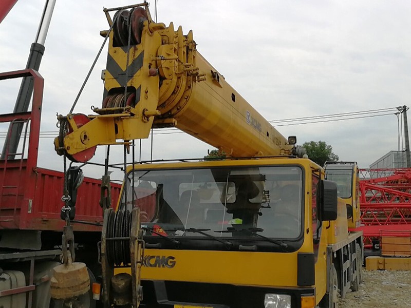 遂宁100汽车吊吊装价格