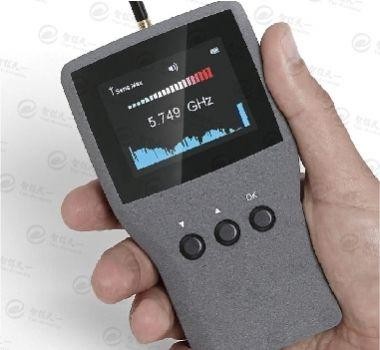 因此,间谍们不得不经常回到窃听器旁更换磁带为了能够更为隐蔽地窃听