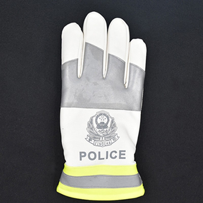 济宁警察执勤服颜色